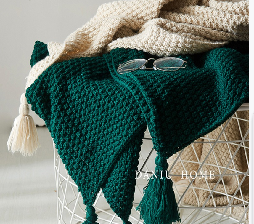 Nordic Cozy Knit Throw Blanket